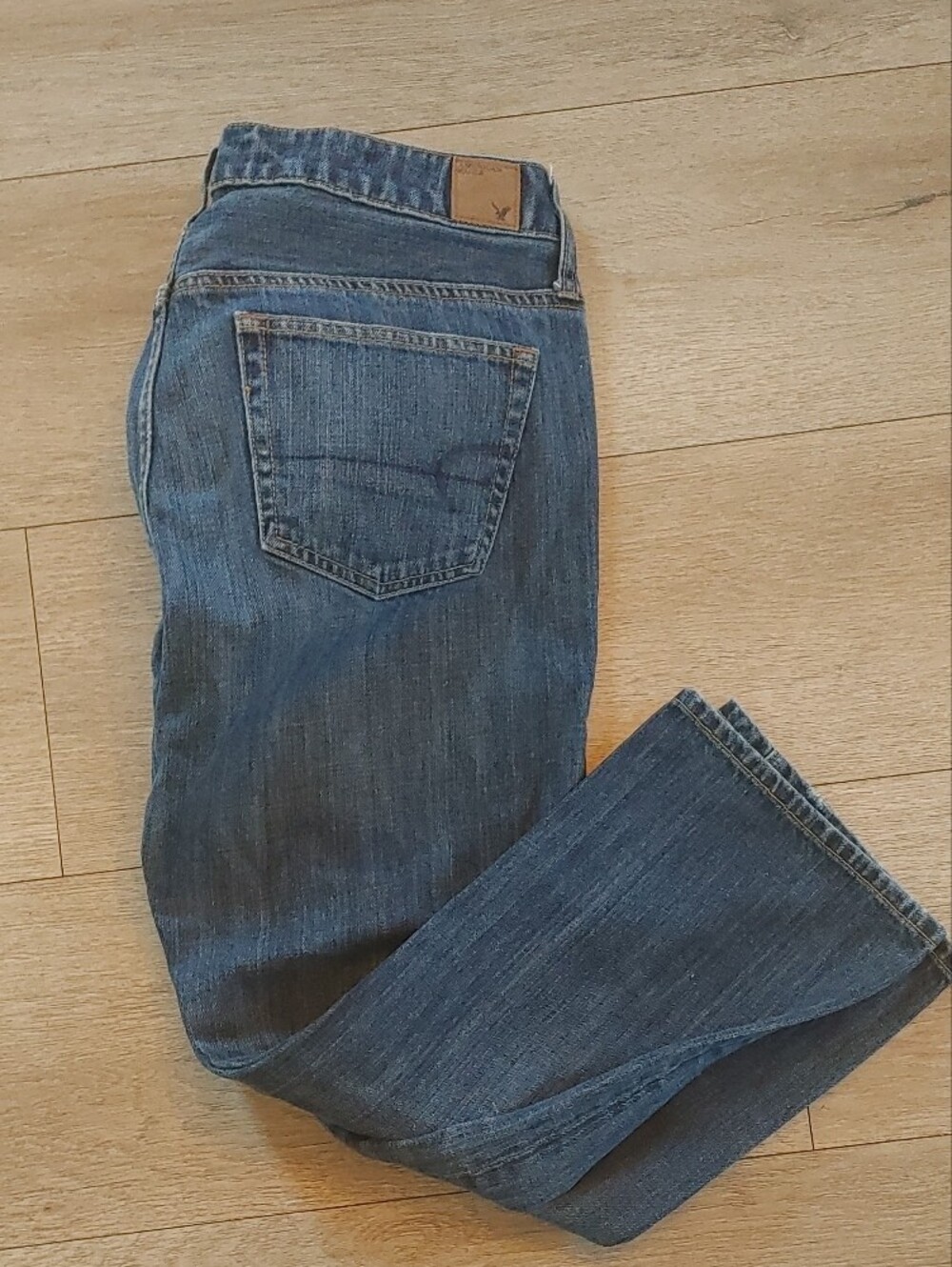 American Eagle Classic Women's Blue Denim Cropped Jeans l Size 6